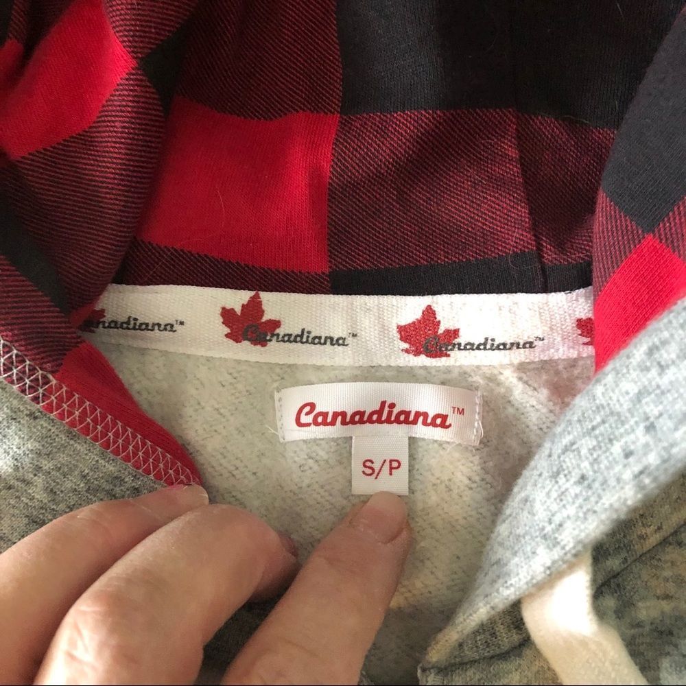 Canada 🇨🇦 sweater - Picture 6 of 10
